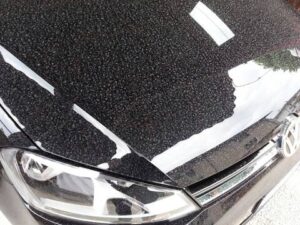 Come pulire un’auto dopo che ha piovuto spesso